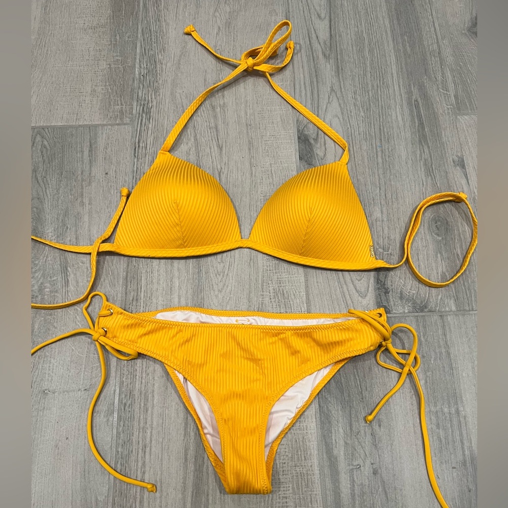 Pink Victoria’s Secret Ribbed Cheekster Tie Bikini w/ Padded Triangle Top Yellow